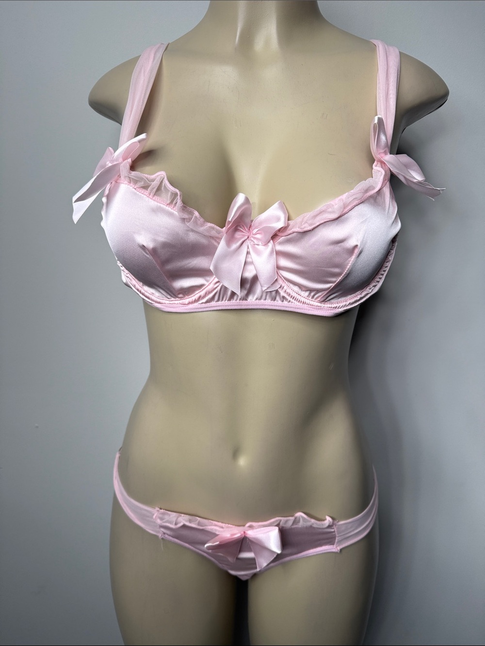 ROMWE Light Pink Satin Bow-Accent Bra & Brief Set